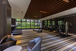 想要進行揮灑汗水運動？健身房絕對是首選之地。重點是除了繳交管理費外，使用上完全免費，再也不用花大錢去外面的健身房。