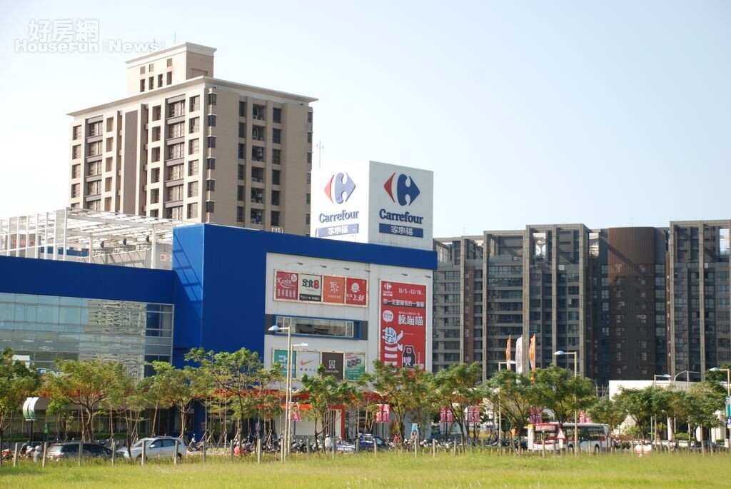 淡海新市鎮以家樂福商圈的房價最為平穩。(好房網資料中心)