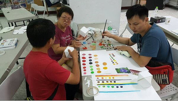 還以「顏色」 石碇老街亮起來(新北市城鄉發展局)