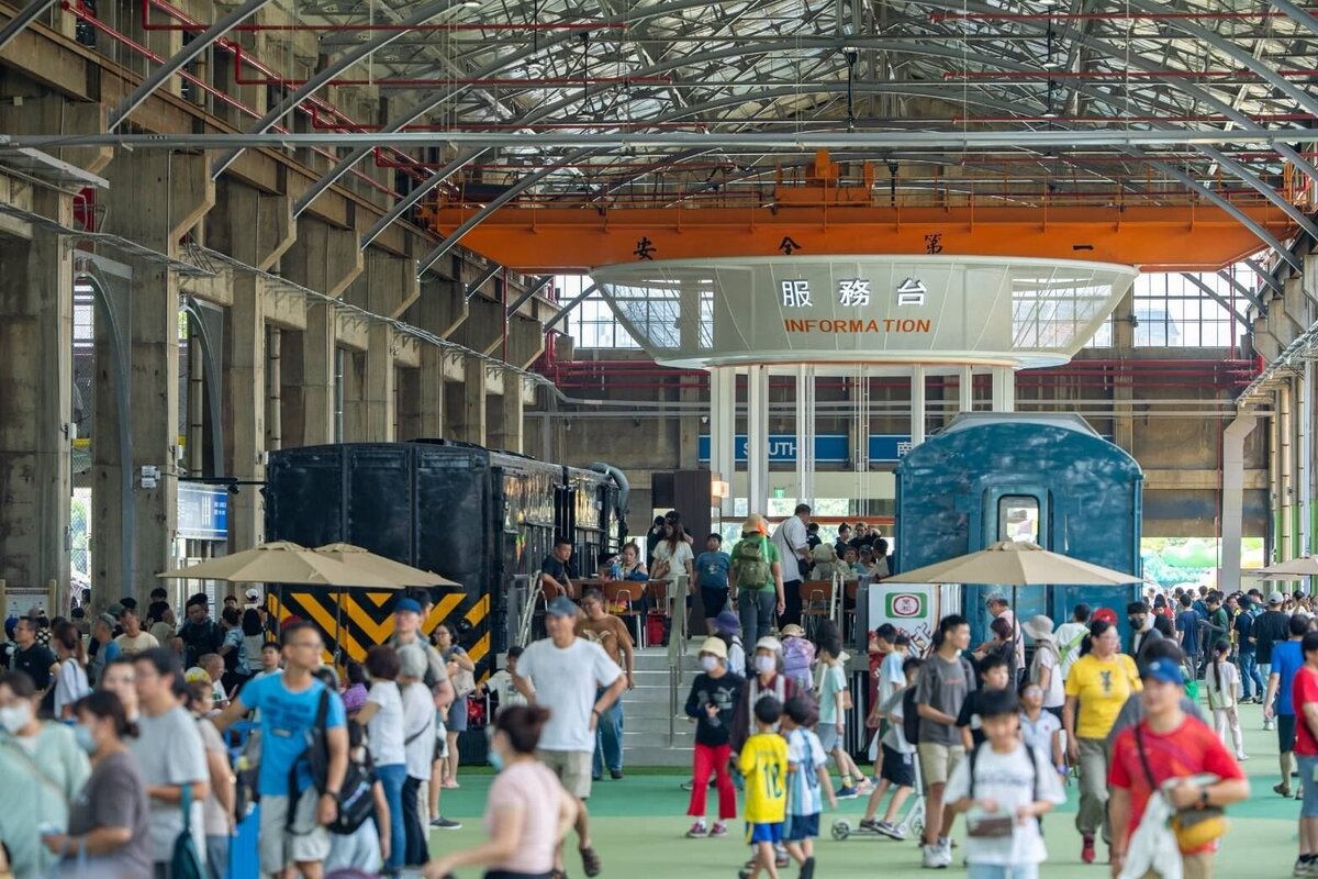 台鐵舊機廠華麗轉身,全台最大「高雄親子遊樂園區」啟用。圖/高雄市政府都市發展局提供