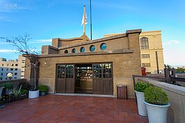 1923年開幕的林百貨，是南部第一間百貨公司，五層樓高的建築在當年可是第一高樓。