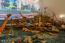 一樓內部以一張張變換不斷的投射影像串起安平的昔日與今貌。