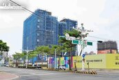 買預售屋最怕建商「兩手一攤」！工程延宕怎麼避？房仲教3招自保