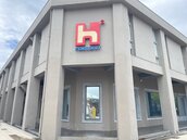 鴻海10億買廠地　衝刺光通訊