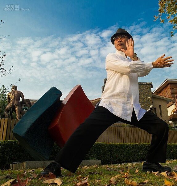 6. 謝棟樑把太極拳之道和雕塑結合起來,激發不少創作靈感。