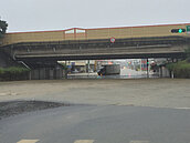 台南豪大雨！仁德交流道涵洞今年第三淹