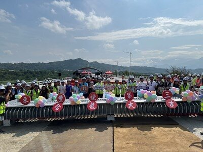 東豐快「東勢至石岡段」成功合龍,年底通車倒數。圖/台中市政府建設局提供