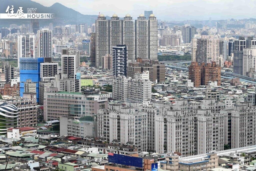 內政部公布2026年上半年租金統計，新北市租金總價中位數1.3萬元，居全台之；圖為新北市住宅街景。