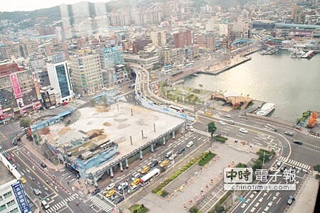 基隆東岸停車場施工現況。(曾百村攝)