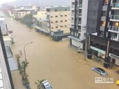 颱風尾掃南台　高雄市區滾滾泥河