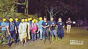 迷途登山客　警消連夜摸黑救回