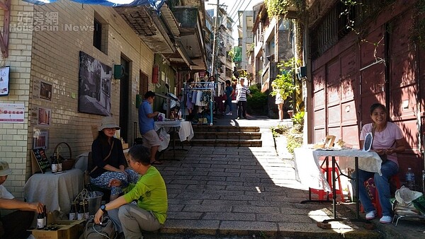 重建街創意市集(新北城鄉發展局提供)