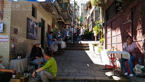 重建街創意市集(新北城鄉發展局提供)