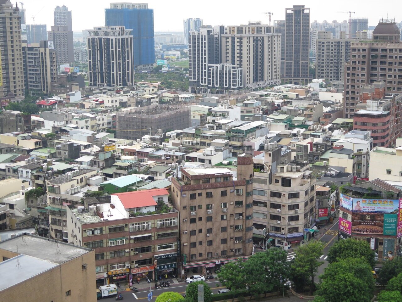 自用住宅用地地價稅適用千分之2優惠稅率,而一般用地則採千分之10至55累進稅率,兩者稅額相差5倍以上。圖/聯合報系資料照片
