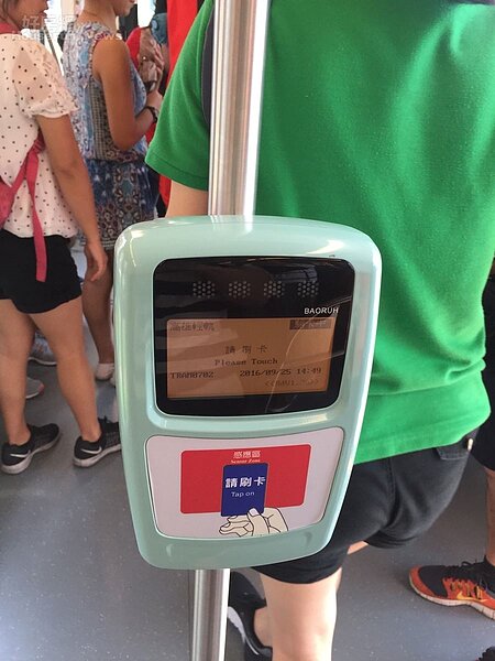 高雄輕軌(好房網news林美欣攝影)