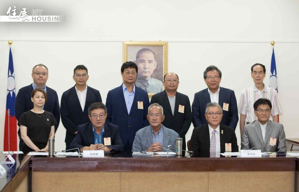 建材大聯盟直言,無薪假浪潮與裁員海嘯已到眼前,「再不救,傳產將迎來倒閉狂潮。」