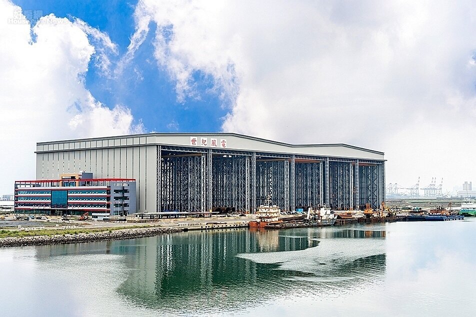 位於台北港南碼頭的世紀風電廠,主體結構採用國產建材實業品牌高端混凝土興建。圖/國產建材實業提供