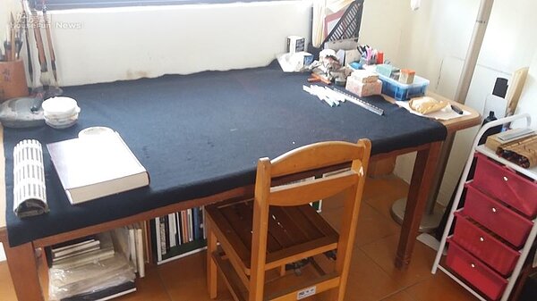 3.	畫桌是阿公的遺物，別具情感。
