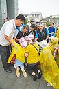 拒與護理之家為鄰　松園社區居民抗議