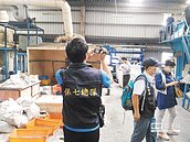 2電鍍業排廢水　1收押1交保