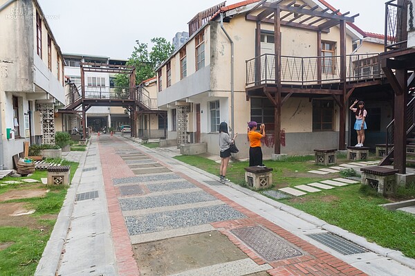 審計新村 文創 基地 台灣省政府 創意 商品 咖啡店