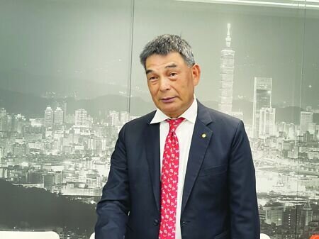 
近期市場熱議的資金將由股轉房議題，戴德梁行董事總經理顏炳立給7個字答案。圖∕蔡惠芳
