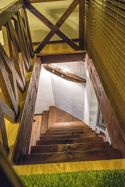 3.宋知恩與媽媽都喜歡木頭溫潤的感覺,家中隨處可看到木質元素。