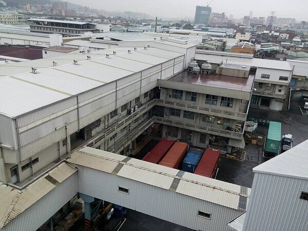 三洋電泰山廠土地開發案朝向量販、購物、辦公大樓、住宅規劃。記者張義宮／攝影