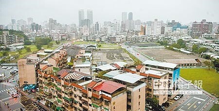 
社會住宅基地目前必須「有償提供」，例如陸軍保養廠土地就要數10億元，國產署希望能作到「無償提撥」。（鄭任南攝）
 