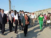 仁武後港巷穿越中山高　涵洞拓寬工程動土