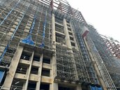 巴威颱風週五觸陸　北市建管處警告：未落實防颱釀公安危險者　工地勒令停工、違建最高重罰30萬並強制拆除收費