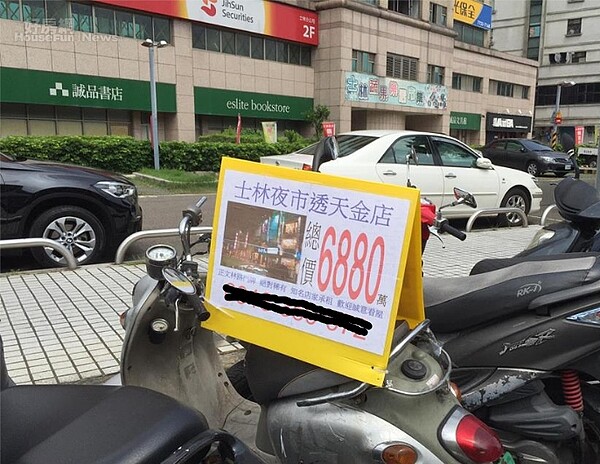 陸客不來玩,衝擊台灣觀光,現在連知名商圈店面也不再像以往搶手。(好房網News記者張聖奕攝影)