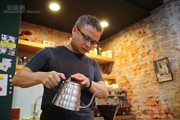 5.義式咖啡講究水的溫度和壓力。