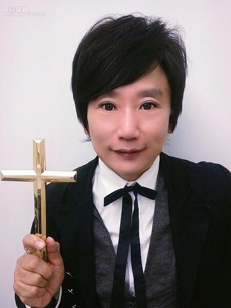 8.秦偉靠著多年來的精準眼光,從人生谷底翻身,也堅信房地產是最好的投資工具。