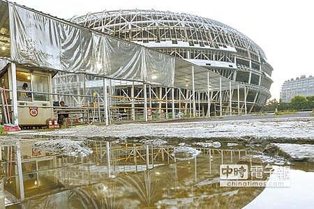 努力保住今年首颱「尼伯特」成形,大巨蛋的公安問題格外受重視。(鄧博仁攝)