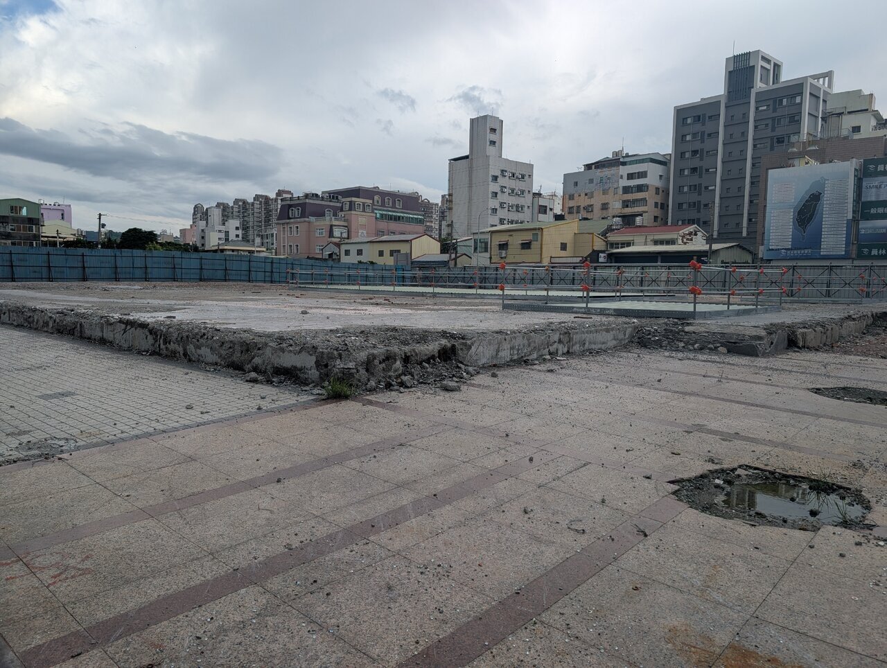 彰化縣員林市黃金帝國的私有地保留不動。記者簡慧珍／攝影 