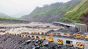 高雄重災區　豪雨沖毀農路、3里成孤島