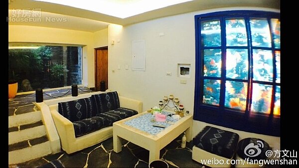 4客廳為濃濃地中海風。