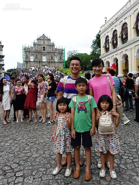 9.王軍凱一家五口,經常到世界各地旅遊。(王軍凱提供)