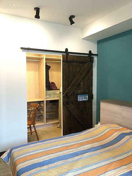 新北市新莊邱姓夫妻打造的工業風小宅(圖/屋主提供)