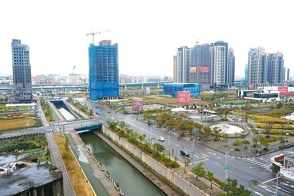 受到重稅因素打擊，建商推案保守。 圖／報系資料照