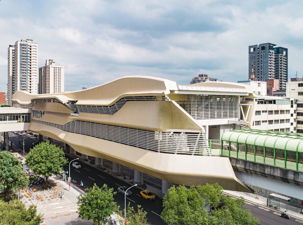 台中市捷工局初步規劃,未來會在捷運藍線與捷運綠線交會的市政府站(B14)至秋紅谷站(B13)之間,設立總長約1公里的地下商店街。圖/台中捷運公司提供