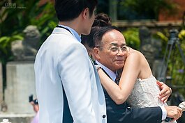 前世情人要被娶走了，新娘爸依依不捨。