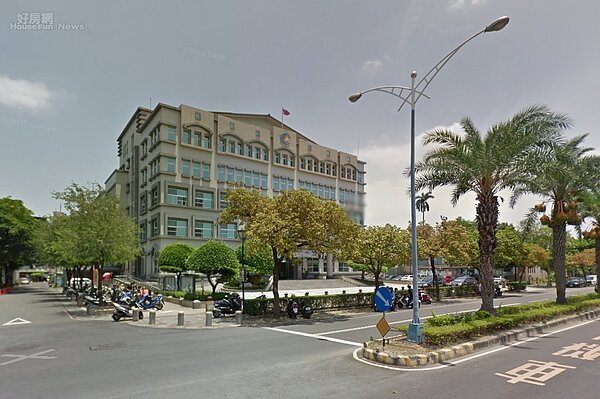 屏東市區的新建案,每坪平均單價都在1字頭而已。(翻攝自Google Map)