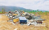 蚊蠅滿天飛　捷地爾垃圾成山