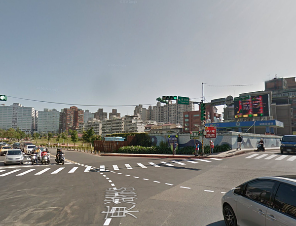 內湖捷運站周邊都更,市府臂助。(翻攝自Google Map)