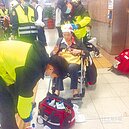 歡樂耶誕散場驚魂！手扶梯害3人傷