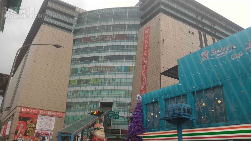 4.步行到京華城商圈不超過10分鐘。