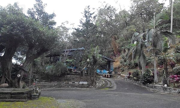 4. 象頭埔農園就在木柵路五段路底的半山丘上。