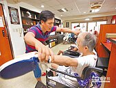 居家照顧每月只多3小時挨轟　長照支付延後上路